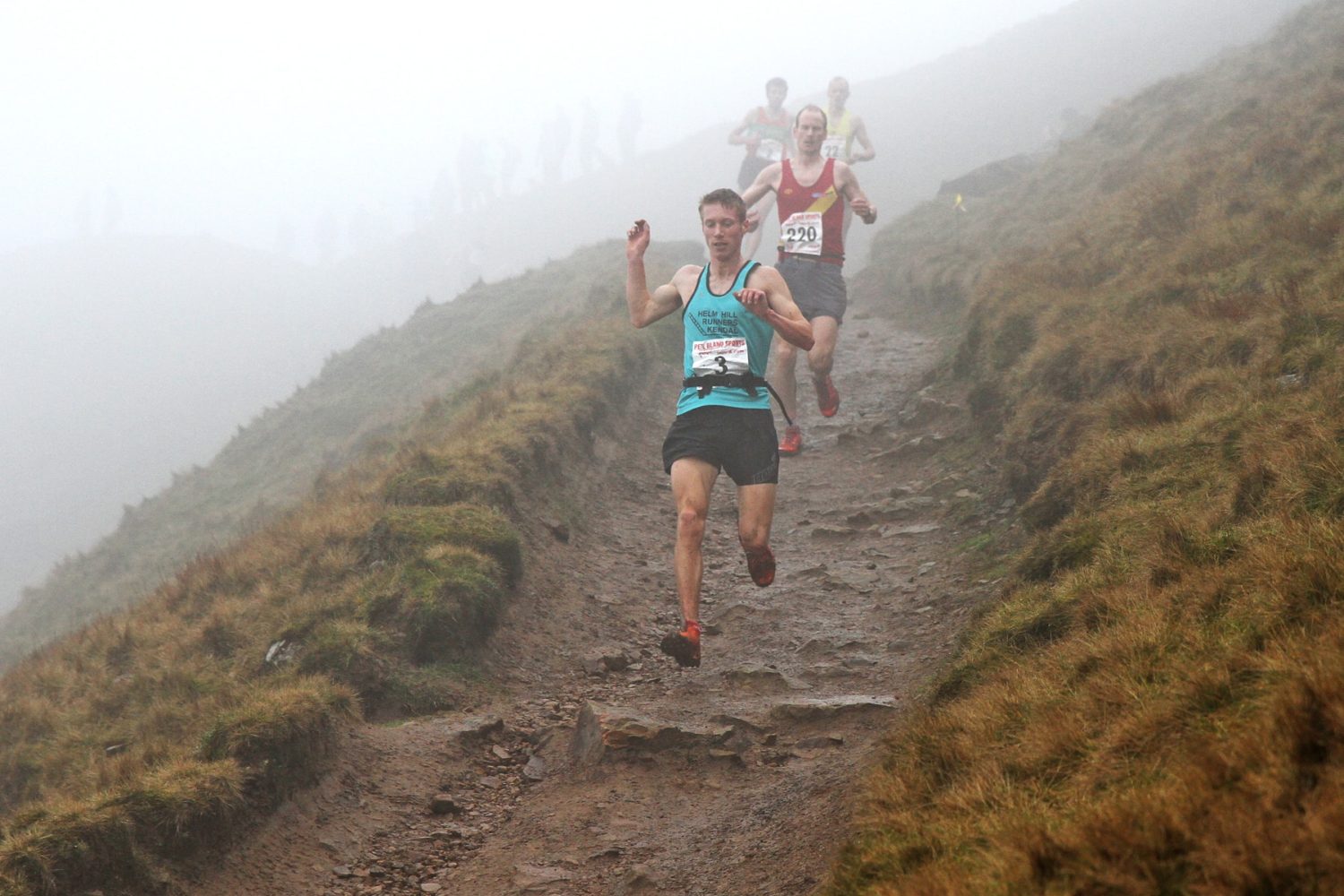 Runners, descending, fells, english championship