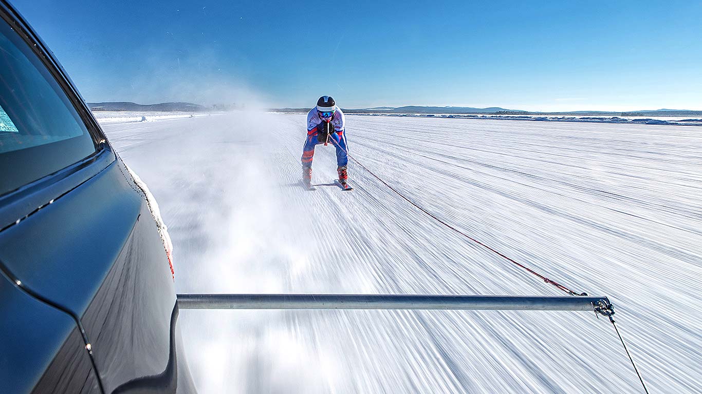 graham bell, towed, ski, world record,