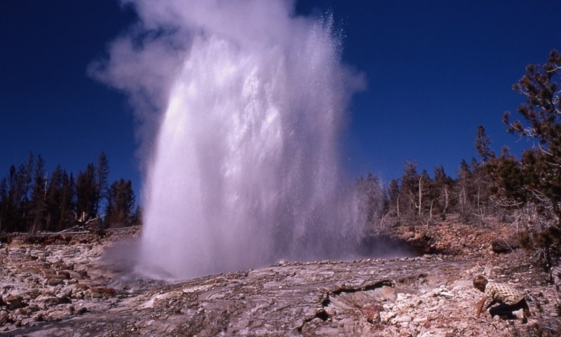 Yellowstone, steamboat geyser