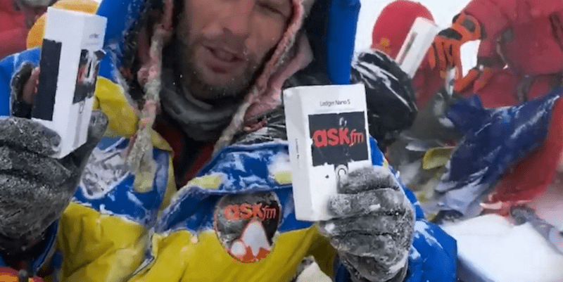 Everest, Cryptocurrency