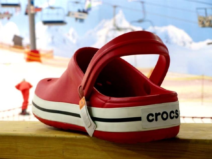 crocs
