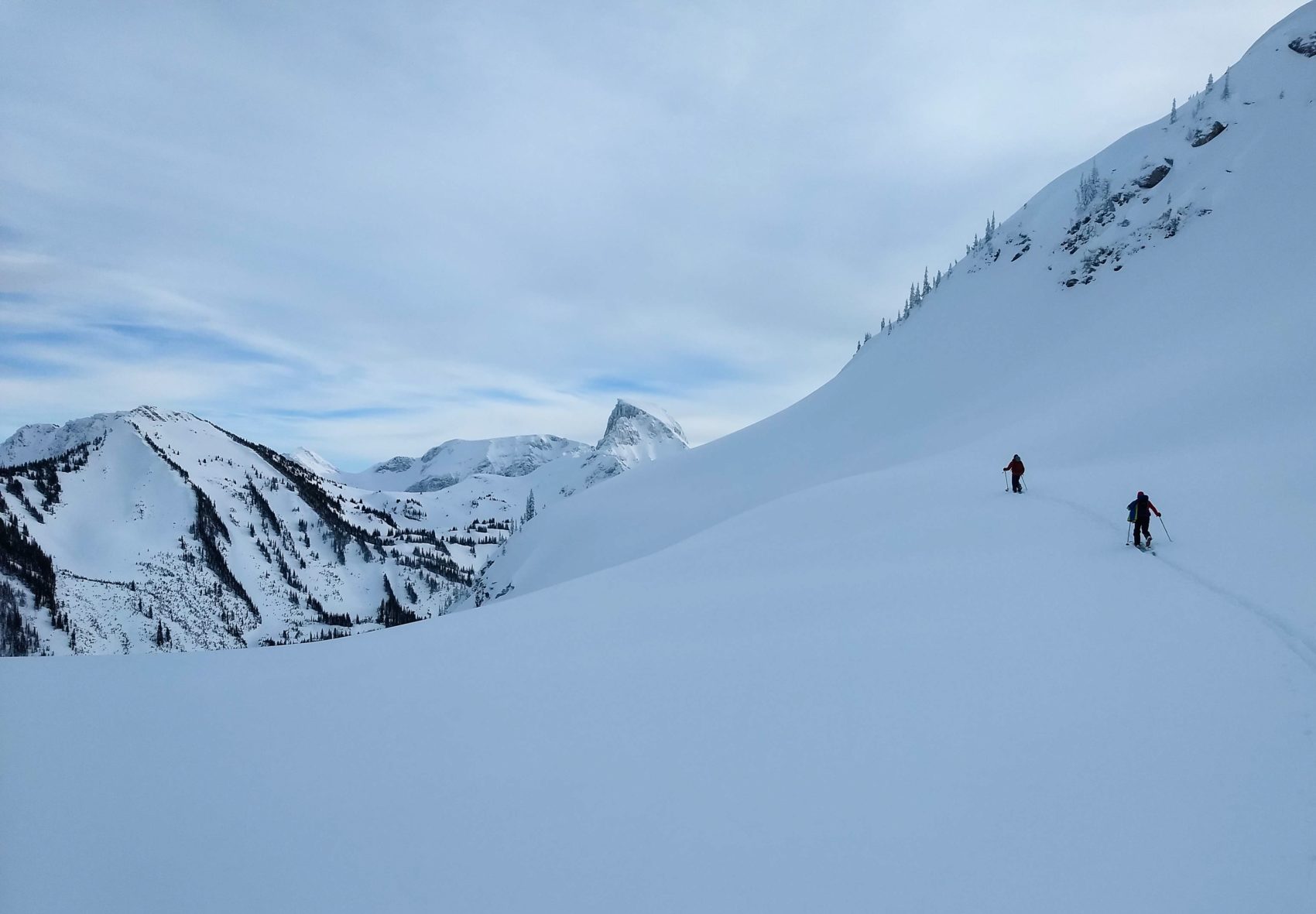 skiers touring in kokanee north bowl