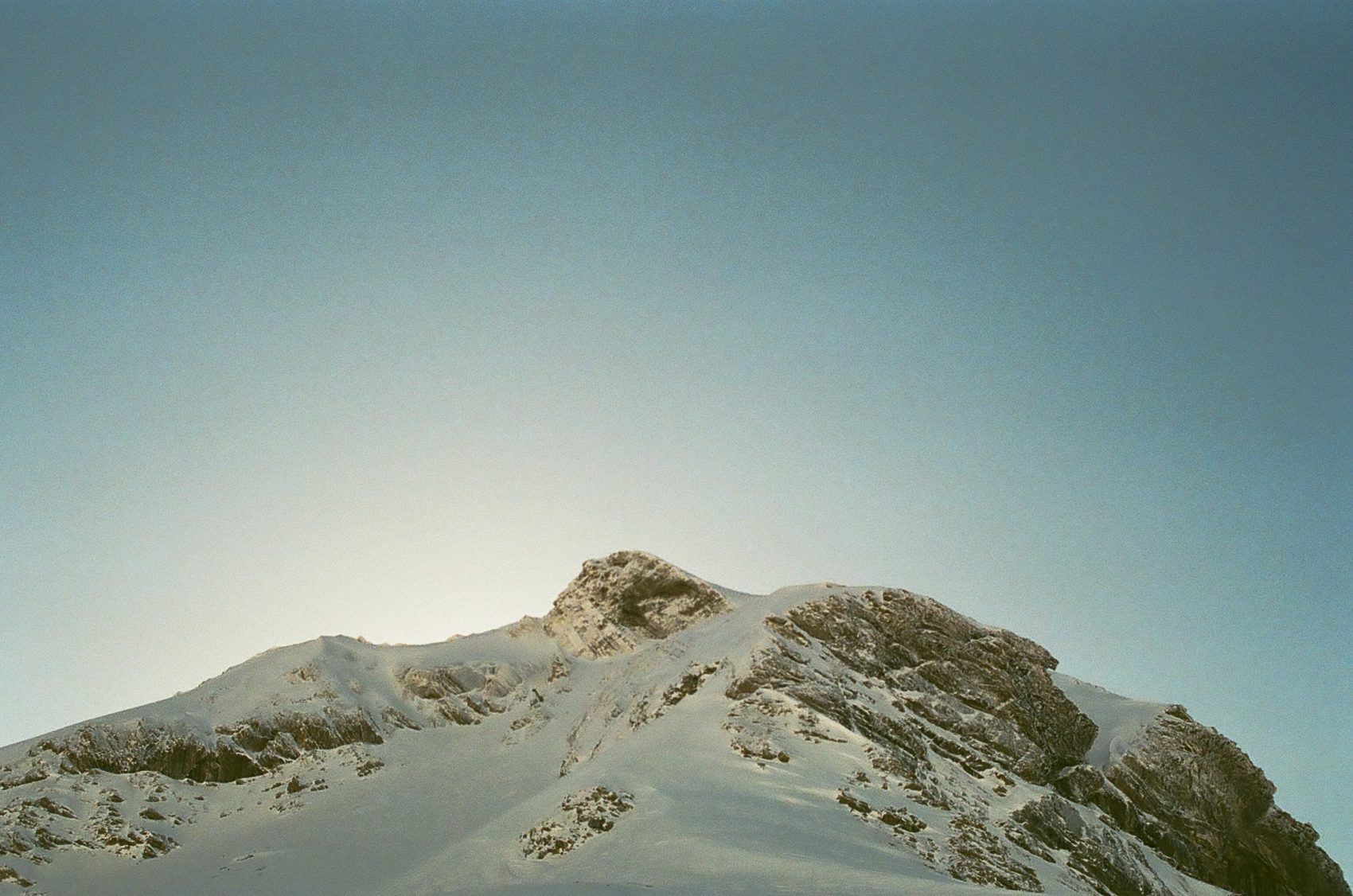 Avoriaz, snowboarder, fell to death, France, morzine