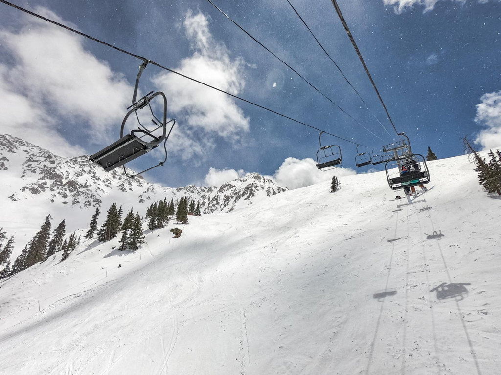 Arapahoe Basin, colorado, extends season