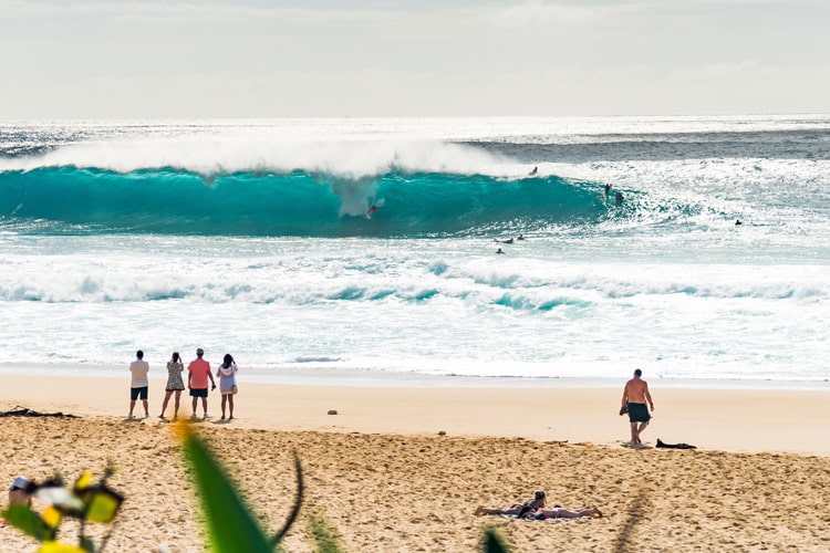 surf at hawaii