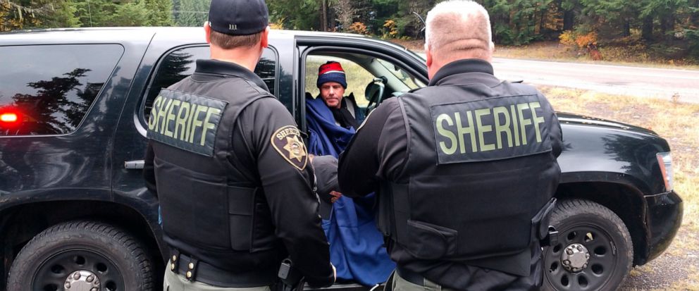 pct, hiker rescued, lost, oregon,