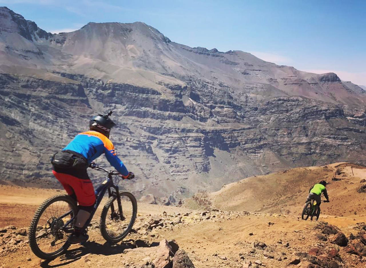 valle bike snow mountain chile