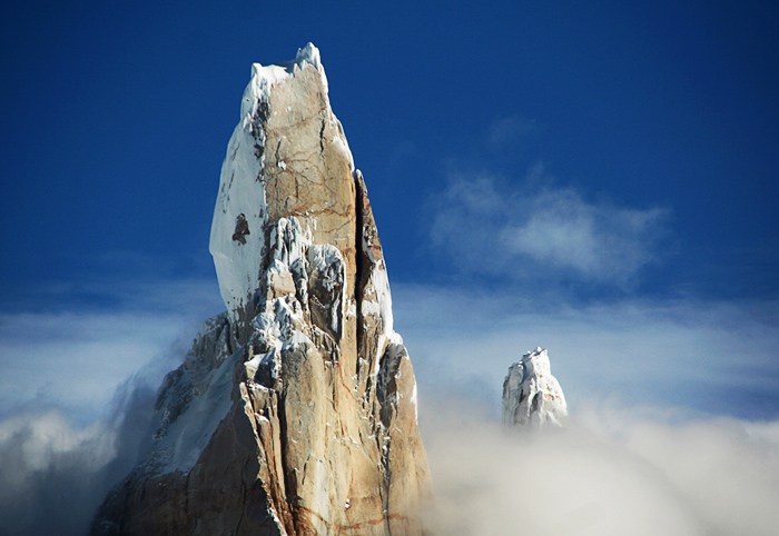 Cerro Torre, Clouds