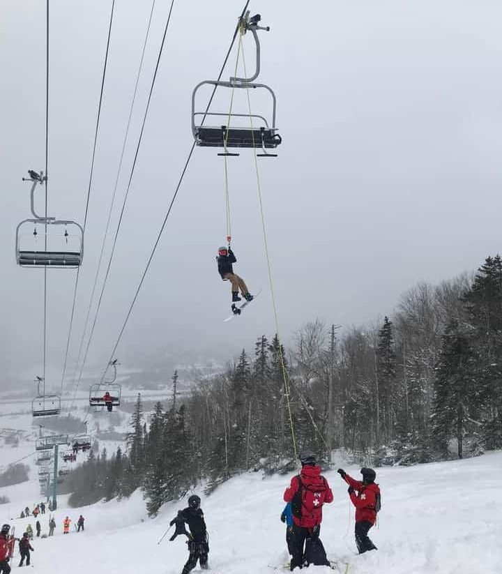 evacuation, chairlift, canada,