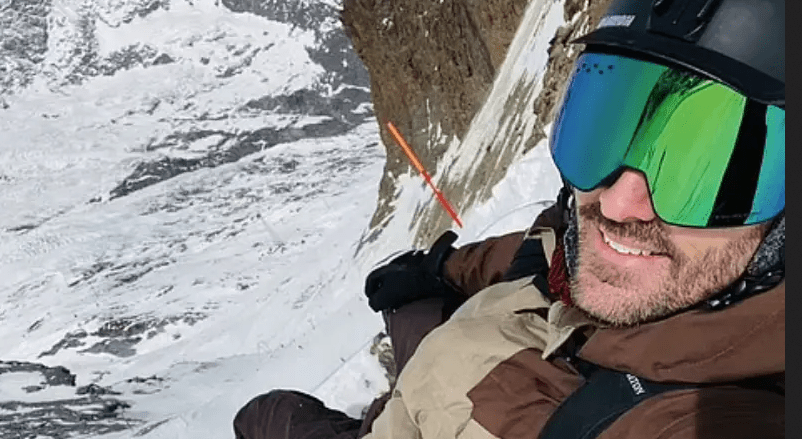 snowboarder rescued by Iphone