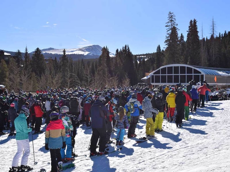 Overcrowding and long lift line