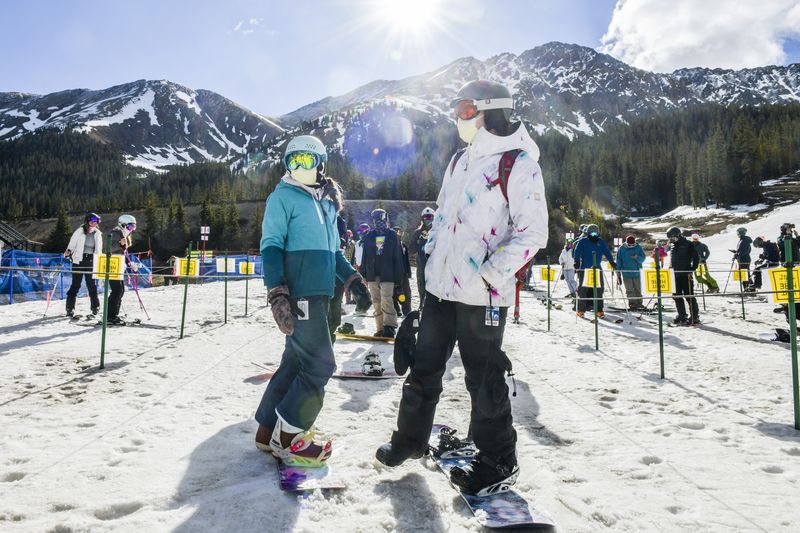 snowboarder in line