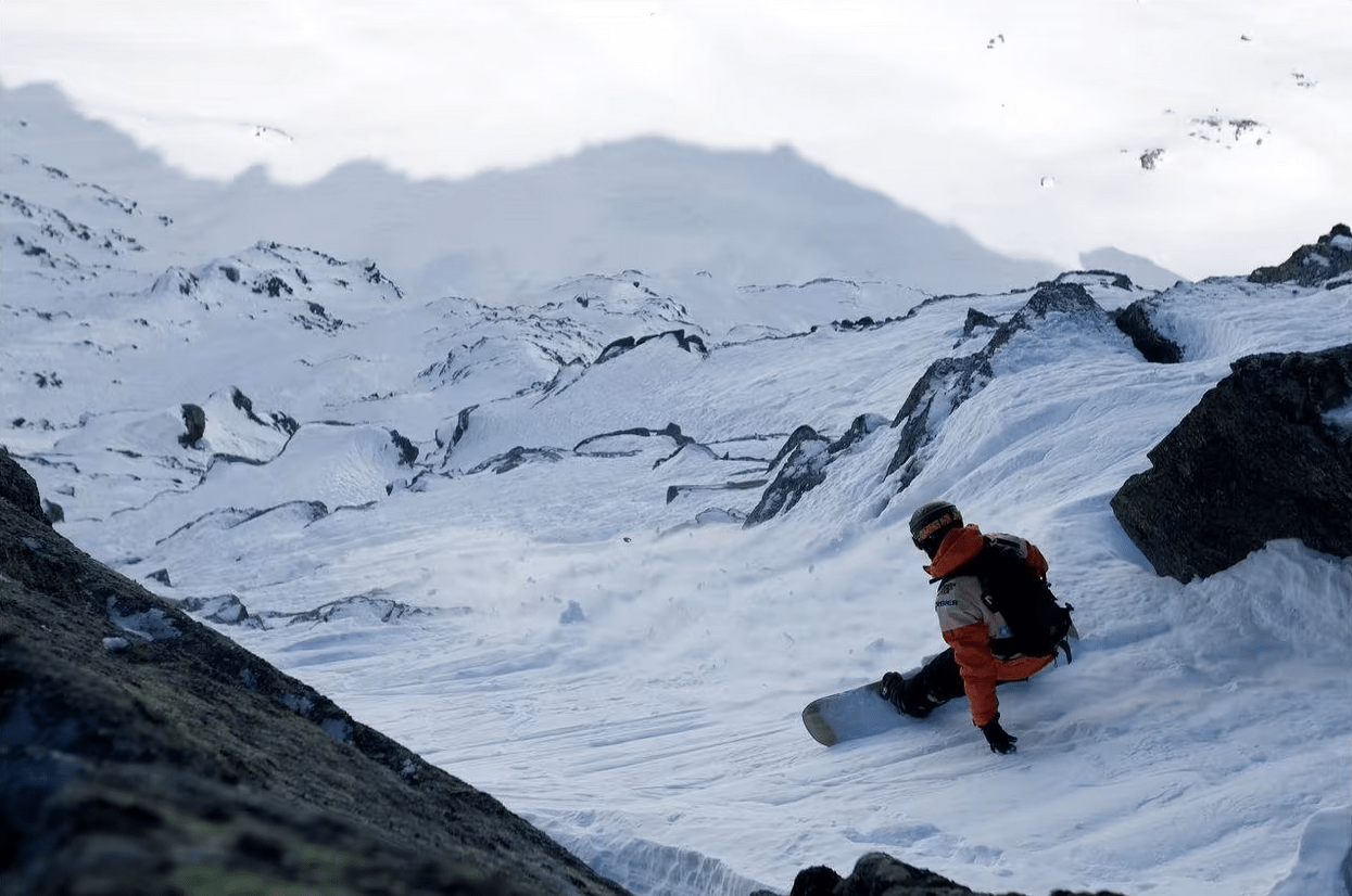 Xavier de le Rue entering the face of Bec des Rosses, Verbier, Switerland. pc screenshot r