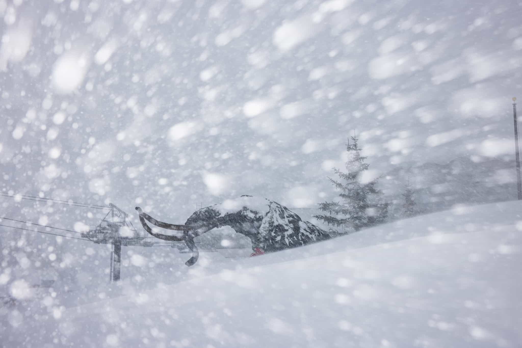 Mammoth Mouhtain, California, snowfall,