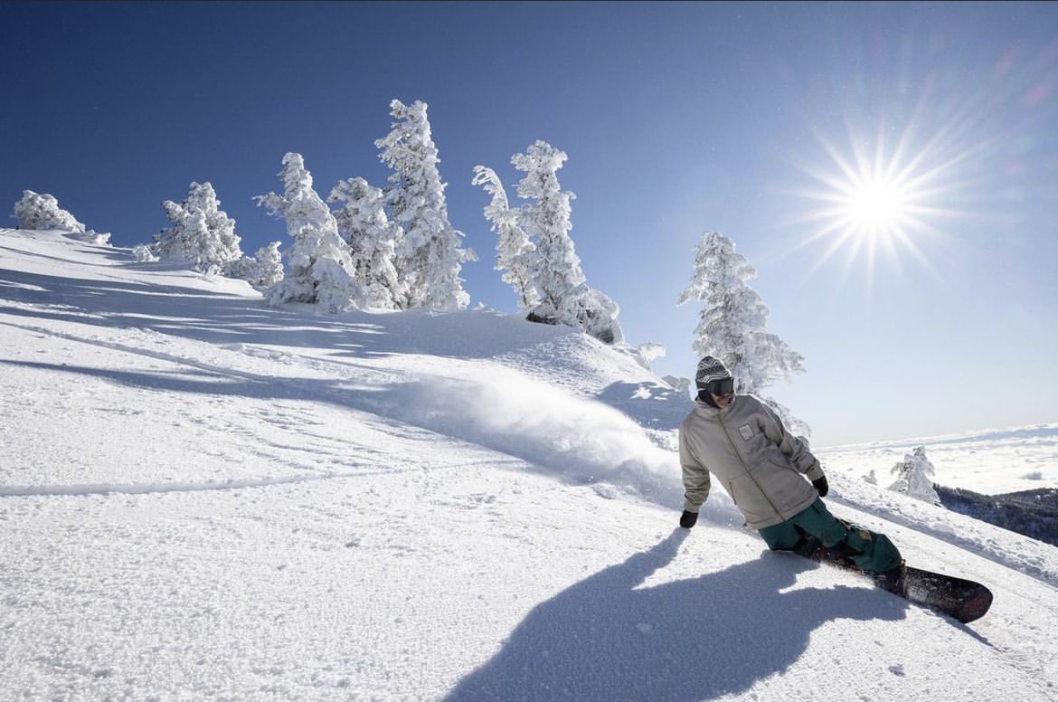 Powder at Bogus Basin, biggest resorts not epic ikon