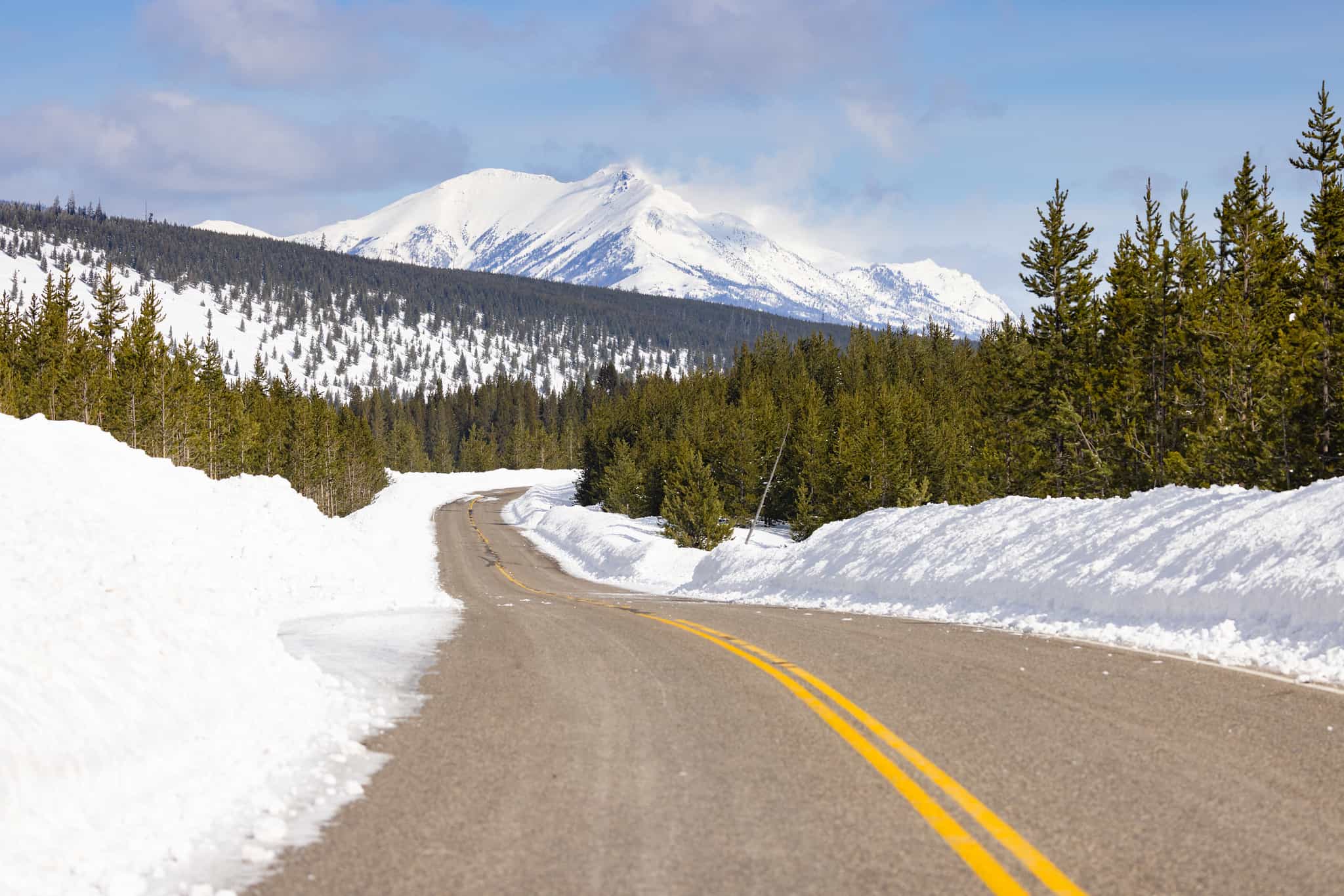 yellowstone roads,