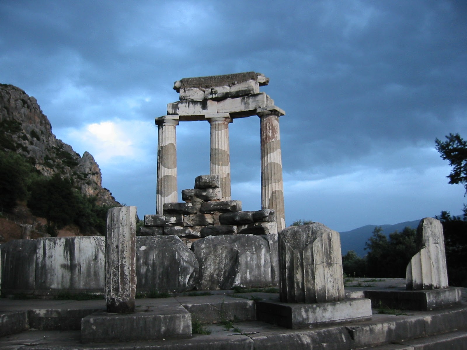 Delphi ruins