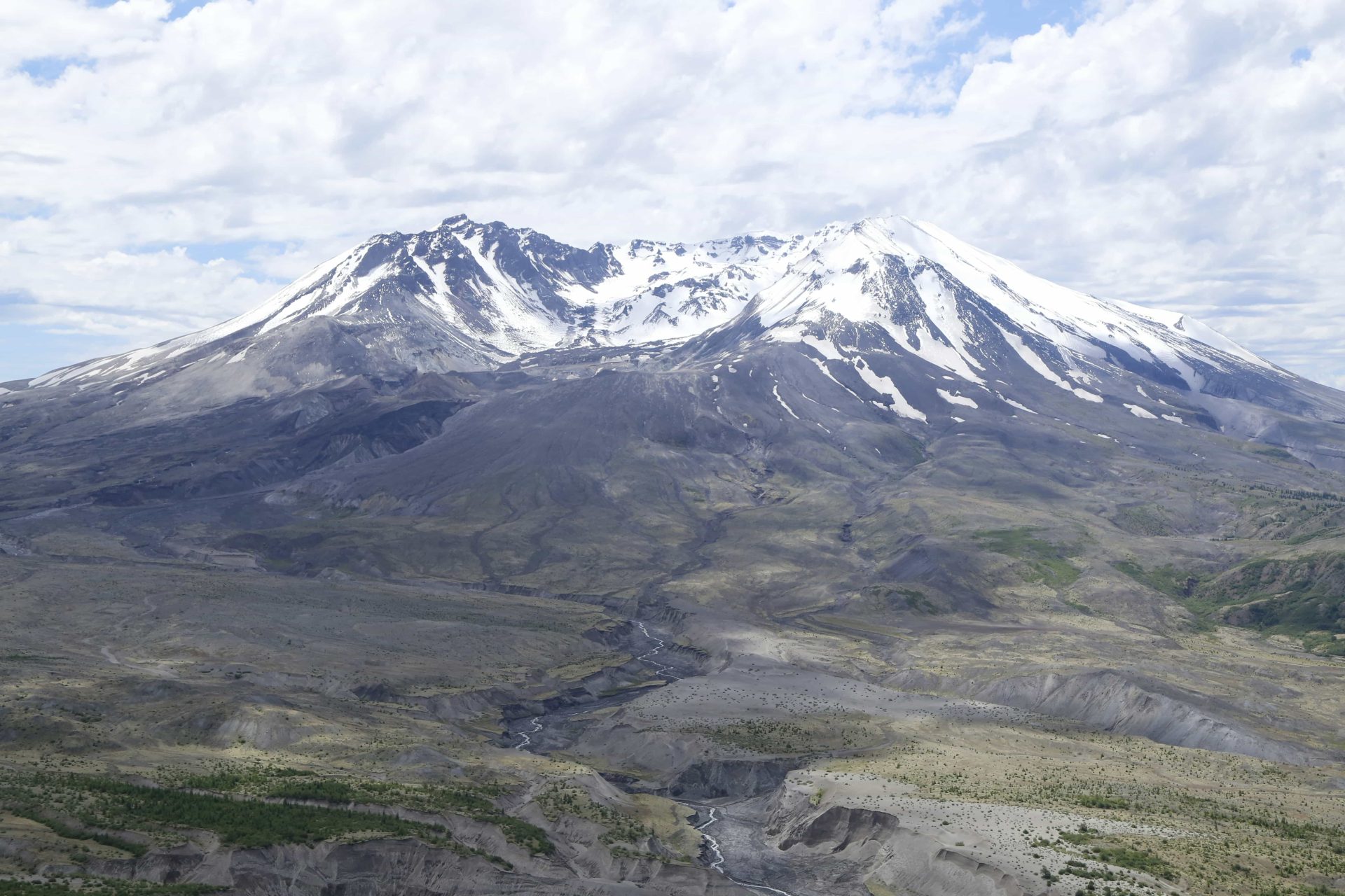 mount st. helens volcano