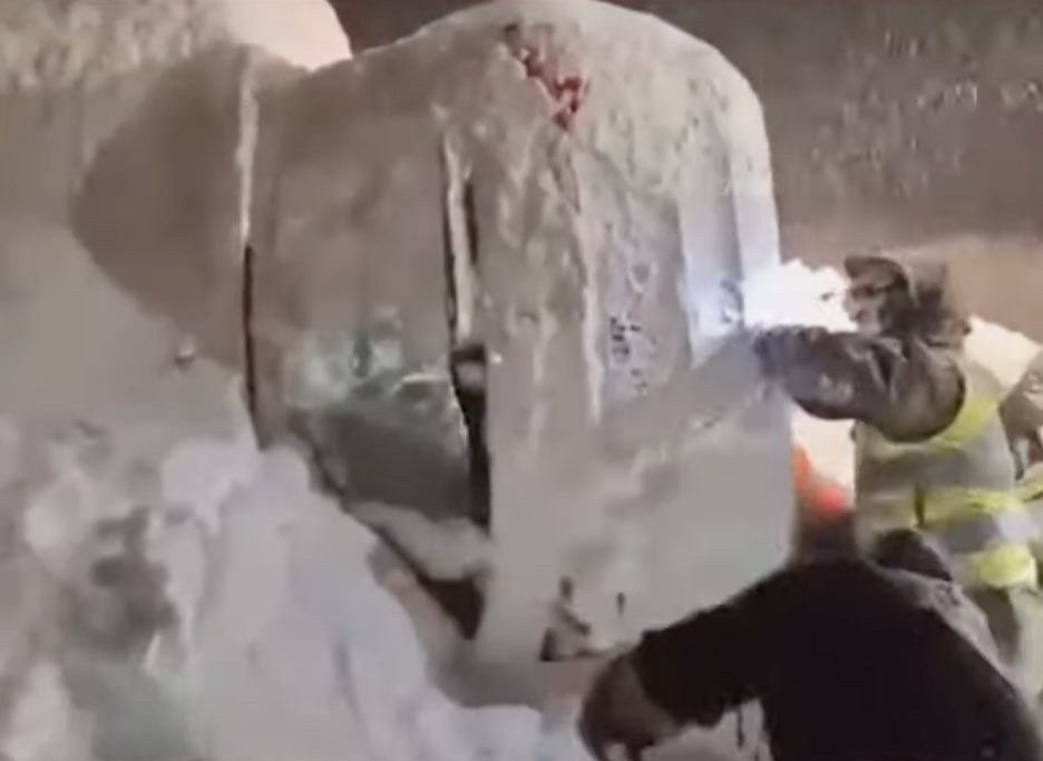 driver rescued avalanche