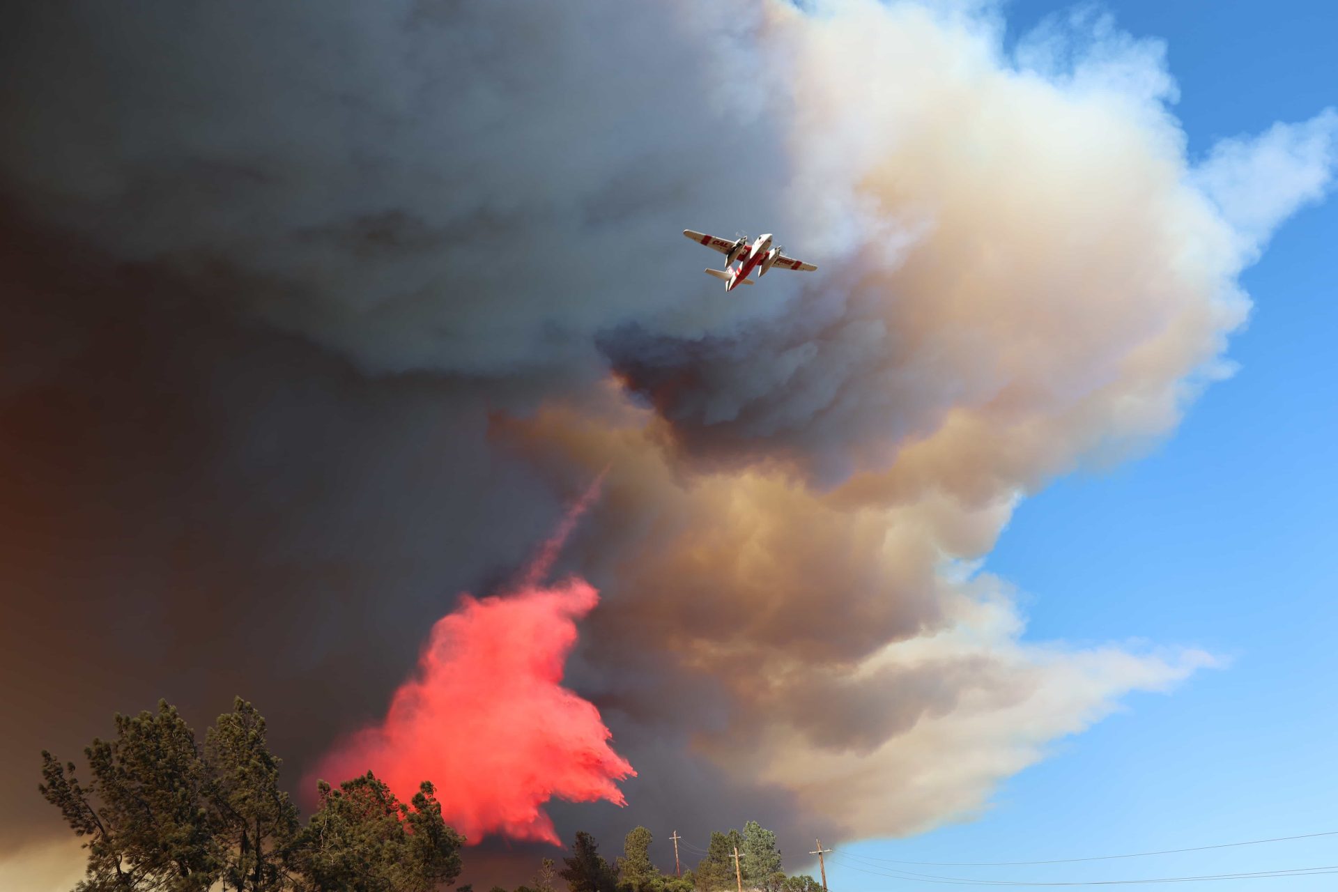 Aircraft trying to extinguish the Park fire in california which is currently the state's 6th largest in history