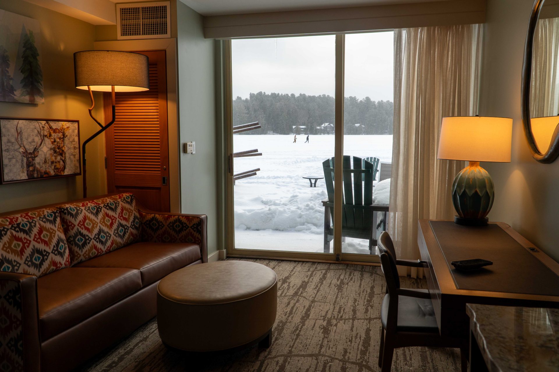 High Peaks Resort Lakeview Suite