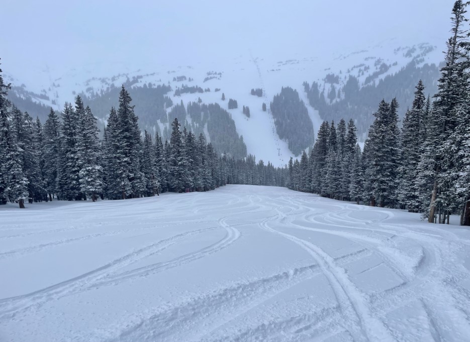 Great turns all day at Loveland Ski Area. Photo Credit: SnowBrains