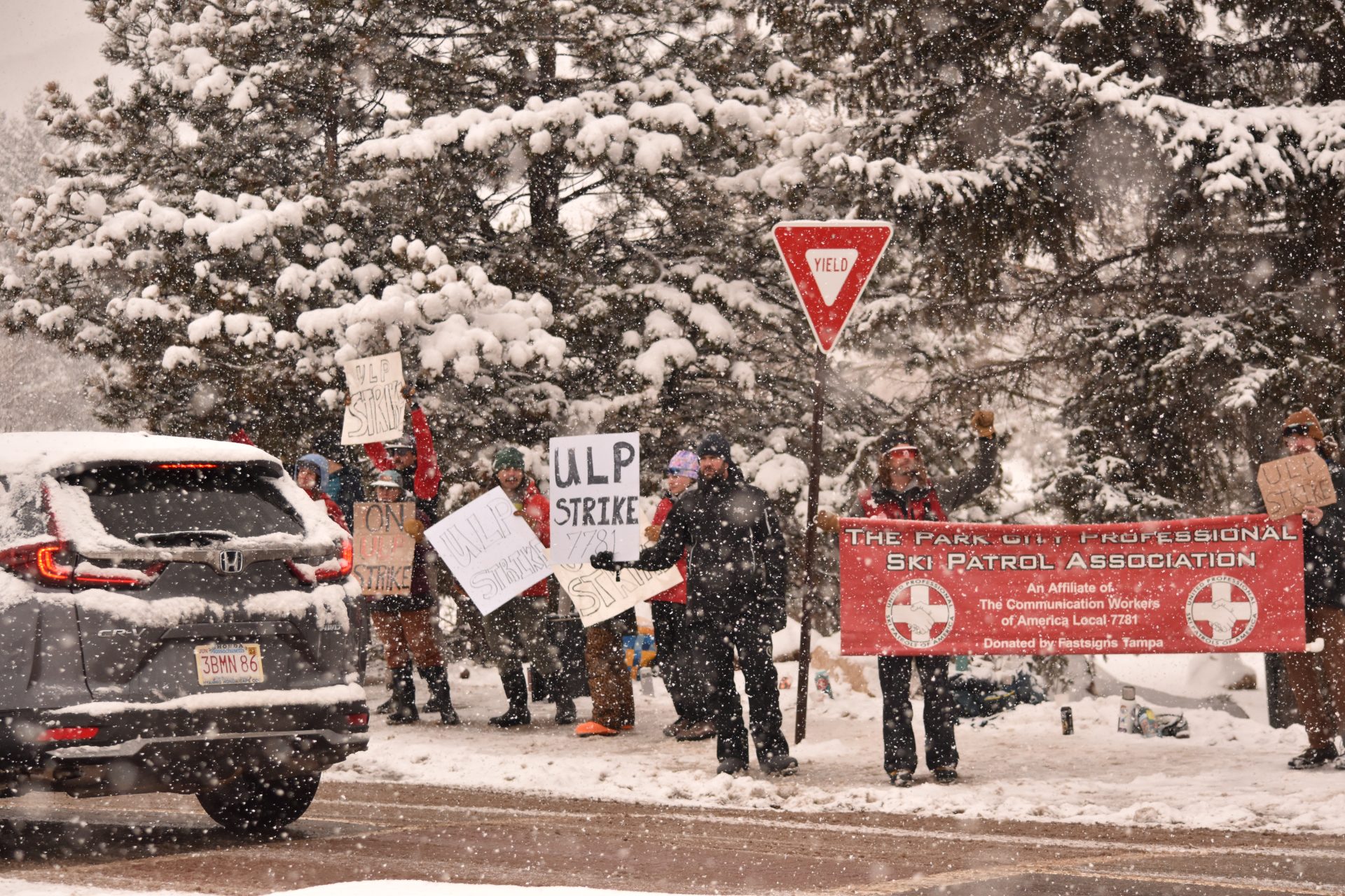 ski patrollers on strike