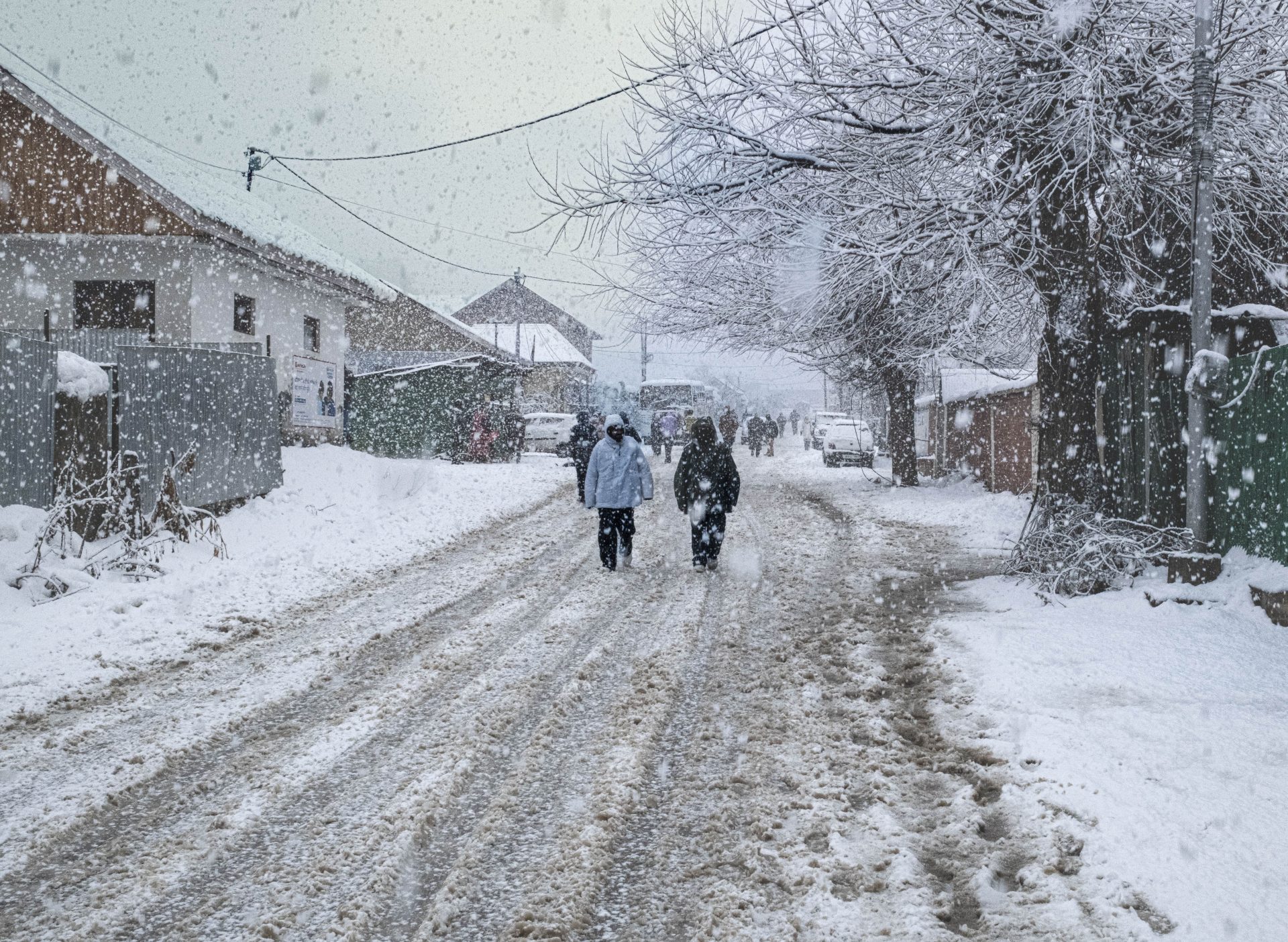 A snow day in Tangmarg