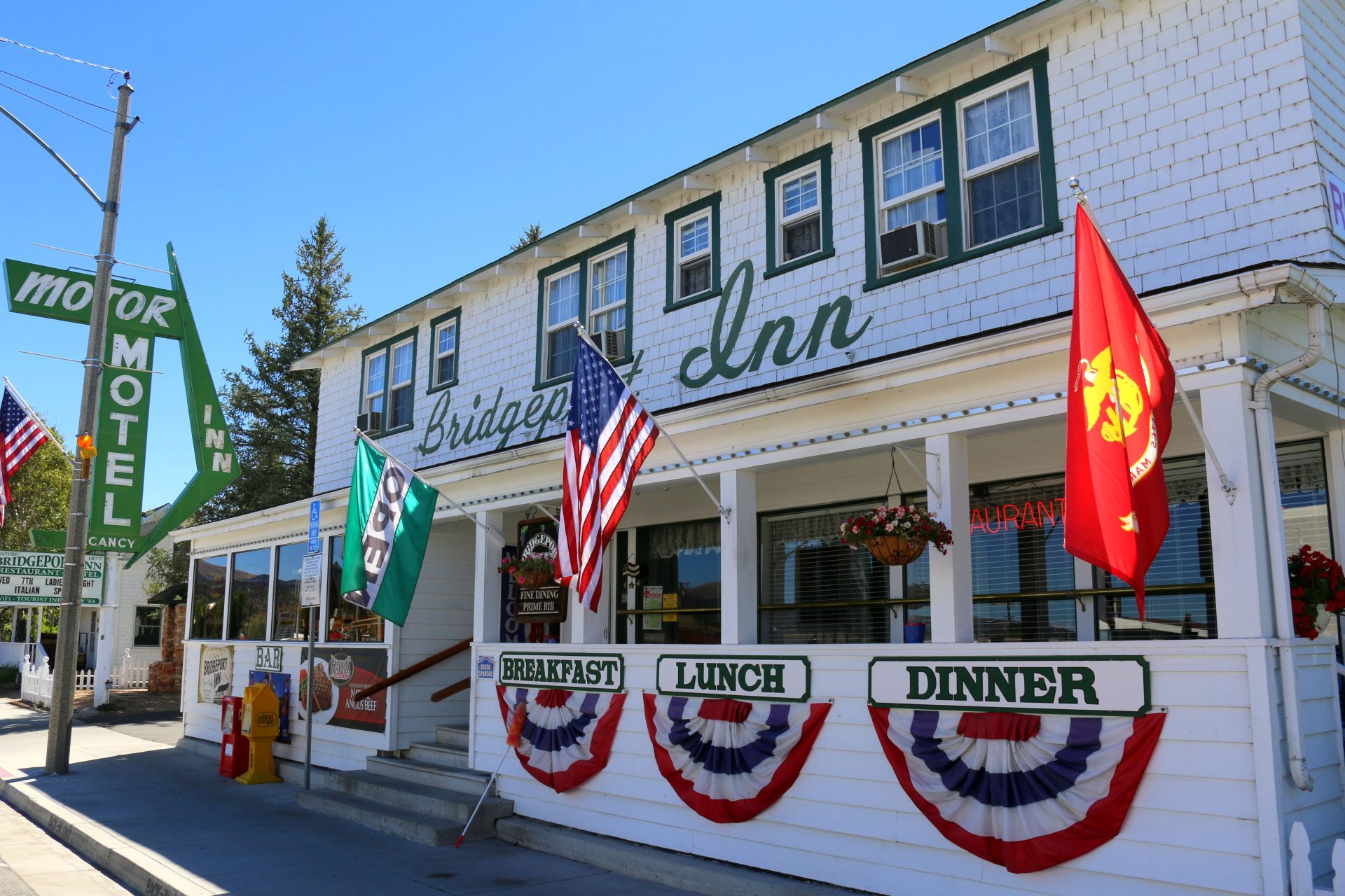Bridgeport Inn