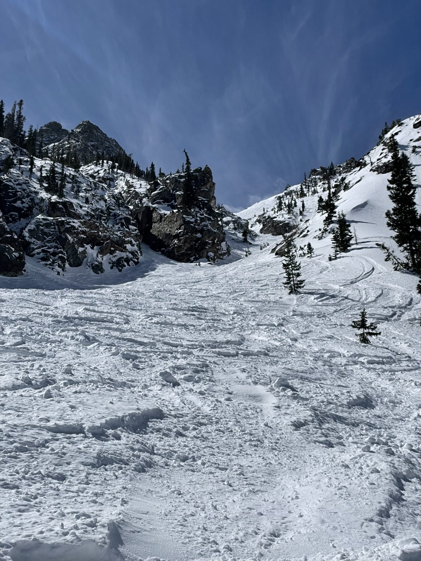 Many skiers enjoyed the couloir this weekend. Photo Credit: SnowBrains