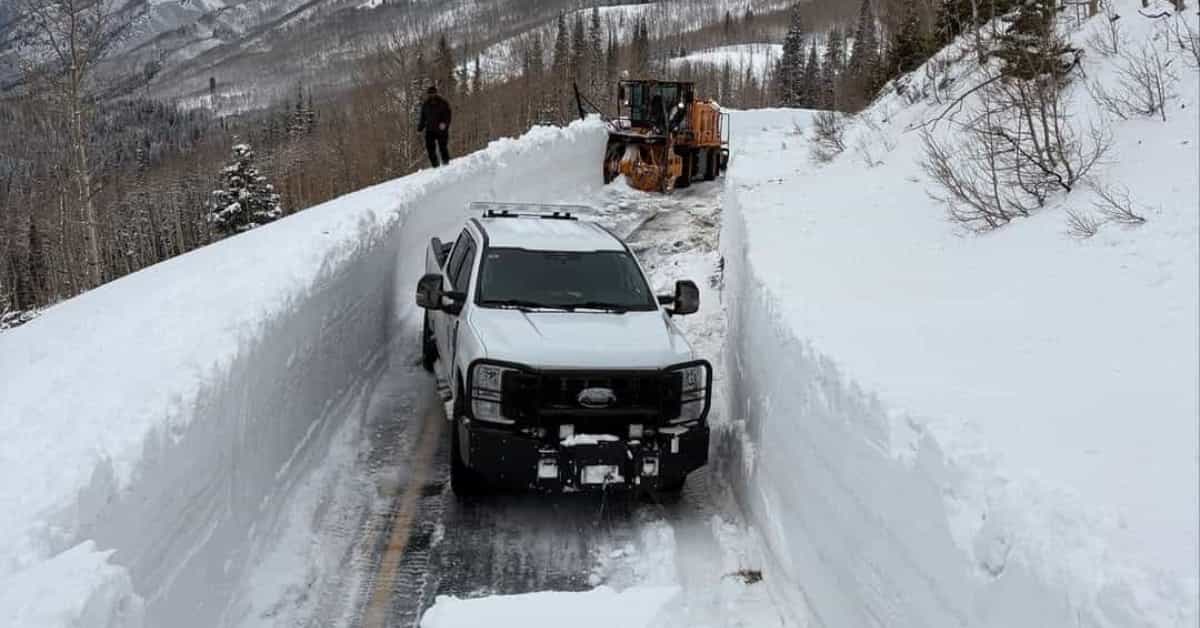 Crews have begun clearing Guardsman Pass, UT. | Photo: CDOT